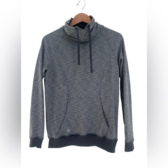 Amari Women’s Pullover Gray - Picture 6 of 6